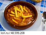 Stewed tripe (Callos) with potatoes. Стоковое фото, фотограф Яков Филимонов / Фотобанк Лори