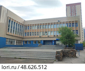 ФГБОУ ВО Новосибирский государственный университет экономики и управления. Новосибирск, Россия. Novosibirsk State University of Economics and Management. Novosibirsk, Russia. 新西伯利亚国立经济与管理大学。 俄罗斯新西伯利亚。 Редакционное фото, фотограф Денис Баданин / Фотобанк Лори