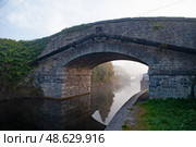 Hazelhatch Bridge, Celbridge, Co Kildare, Ireland. Стоковое фото, фотограф Татьяна Кахилл / Фотобанк Лори
