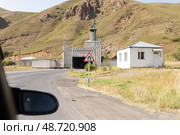 Автомобильный тоннель при въезде в Дилижан, Армения. Стоковое фото, фотограф Evgenia Shevardina / Фотобанк Лори