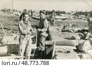 Советские солдаты срочной службы на строительстве, 1980-е годы. Стоковое фото, фотограф Retro / Фотобанк Лори