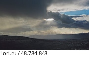 Moving sunbeams and mountain landscape. Стоковое видео, видеограф Михаил Коханчиков / Фотобанк Лори