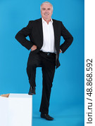 Man with cash. Стоковое фото, агентство Ingram Publishing / Фотобанк Лори