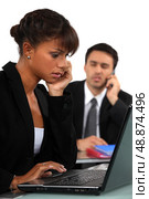 Businesswoman concentrating. Стоковое фото, агентство Ingram Publishing / Фотобанк Лори