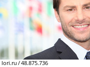 Businessman standing outside. Стоковое фото, агентство Ingram Publishing / Фотобанк Лори