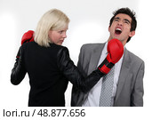 Punching. Стоковое фото, агентство Ingram Publishing / Фотобанк Лори