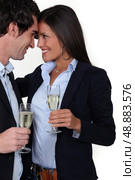 man and woman flirting. Стоковое фото, агентство Ingram Publishing / Фотобанк Лори