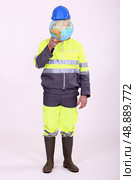 craftsman with a globe. Стоковое фото, агентство Ingram Publishing / Фотобанк Лори