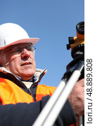 mature building surveyor. Стоковое фото, агентство Ingram Publishing / Фотобанк Лори