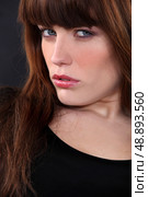 Closeup of a sultry brunette. Стоковое фото, агентство Ingram Publishing / Фотобанк Лори