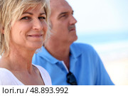 Carefree couples on vacation together. Стоковое фото, агентство Ingram Publishing / Фотобанк Лори