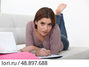 Woman studying for an exam. Стоковое фото, агентство Ingram Publishing / Фотобанк Лори