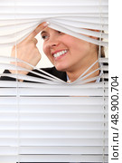 Nosy woman. Стоковое фото, агентство Ingram Publishing / Фотобанк Лори