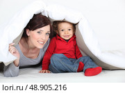 Woman and her son. Стоковое фото, агентство Ingram Publishing / Фотобанк Лори