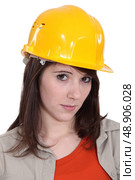 Portrait of a young tradeswoman. Стоковое фото, агентство Ingram Publishing / Фотобанк Лори