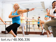 Women dancing together in studio. Стоковое фото, фотограф Яков Филимонов / Фотобанк Лори