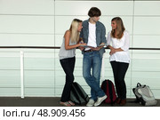 Teenagers revising. Стоковое фото, агентство Ingram Publishing / Фотобанк Лори