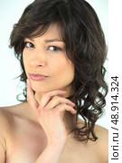 brunette has temper. Стоковое фото, агентство Ingram Publishing / Фотобанк Лори