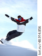 Man snowboarding. Стоковое фото, агентство Ingram Publishing / Фотобанк Лори