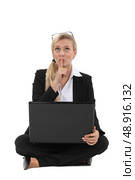 Businesswoman thinking. Стоковое фото, агентство Ingram Publishing / Фотобанк Лори