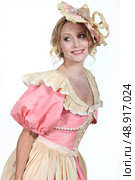 Woman wearing traditional dress. Стоковое фото, агентство Ingram Publishing / Фотобанк Лори