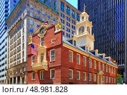 Boston Old State House buiding in Massachusetts 
USA. Стоковое фото, агентство Ingram Publishing / Фотобанк Лори
