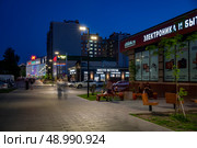Малое шоссе. Город Рязань. Май 2025. Редакционное фото, фотограф Владимир Макеев / Фотобанк Лори