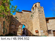 Canete Cuenca Puerta de la Virgen masonry door in Spain. Стоковое фото, агентство Ingram Publishing / Фотобанк Лори