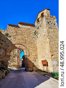 Canete Cuenca Puerta de la Virgen masonry door in Spain. Стоковое фото, агентство Ingram Publishing / Фотобанк Лори