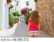 Mojacar Almeria white Mediterranean village girl in Spain. Стоковое фото, агентство Ingram Publishing / Фотобанк Лори