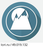 Mountain icon on white circle with a long shadow. Стоковая иллюстрация, агентство Ingram Publishing / Фотобанк Лори