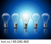 Light bulbs set idea concept banner. Successful thinking and getting bright ideas metaphorical gradually burning light bulbs row  background banner realistic vector illustration. Стоковая иллюстрация, агентство Ingram Publishing / Фотобанк Лори