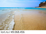Morro Jable beach Fuerteventura at Canary Islands of Spain. Стоковое фото, агентство Ingram Publishing / Фотобанк Лори