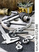 Set of work measurement,isibonisi and fastening tools. Стоковое фото, агентство Ingram Publishing / Фотобанк Лори