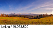 Panorama of snowy Tatra mountains in spring, south Poland. Malopolska. Стоковое фото, агентство Ingram Publishing / Фотобанк Лори