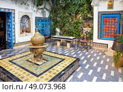 traditional courtyard at Sidi Bou Said, Tunis, Tunisia. Стоковое фото, агентство Ingram Publishing / Фотобанк Лори
