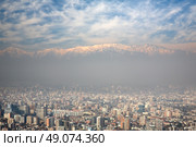 birdeye view of Andes and Santiago, Chile, view from Cerro San Cristobal. Стоковое фото, агентство Ingram Publishing / Фотобанк Лори