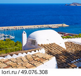 Javea Xabia village aerial view in Mediterranean sea of Alicante spain. Стоковое фото, агентство Ingram Publishing / Фотобанк Лори