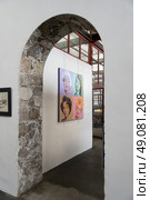 Entrance of an art center, Fabrica La Aurora, San Miguel de Allende, Mexico. Стоковое фото, агентство Ingram Publishing / Фотобанк Лори