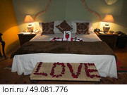 Beautiful romantic honeymoon hotel suite, Zona Centro, San Miguel de Allende, Guanajuato, Mexico. Стоковое фото, агентство Ingram Publishing / Фотобанк Лори