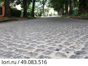 Old cobbled street (2024 год). Стоковое фото, фотограф Радомир Тарасов / Фотобанк Лори