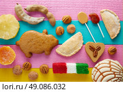 Mexican sweets and pastries cajeta tamarindo coconut flag puerquito. Стоковое фото, агентство Ingram Publishing / Фотобанк Лори
