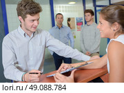 signing up for registration. Стоковое фото, агентство Ingram Publishing / Фотобанк Лори