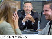 making a decision. Стоковое фото, агентство Ingram Publishing / Фотобанк Лори