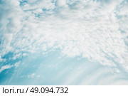 Beautiful  blue sky with Spindrift clouds pattern, outdoor nature background. Стоковое фото, агентство Ingram Publishing / Фотобанк Лори