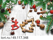 Handmade decorative Christmas tree, and xmas paraphernalia. Стоковое фото, агентство Ingram Publishing / Фотобанк Лори