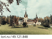 Neo-Renaissance Peles Castle Built In 1873 In Carpathian Mountains. Стоковое фото, агентство Ingram Publishing / Фотобанк Лори