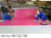 long plastic sheet. Стоковое фото, агентство Ingram Publishing / Фотобанк Лори