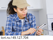 fixing the tap. Стоковое фото, агентство Ingram Publishing / Фотобанк Лори