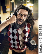 Portrait of a funny yelling man. Стоковое фото, агентство Ingram Publishing / Фотобанк Лори